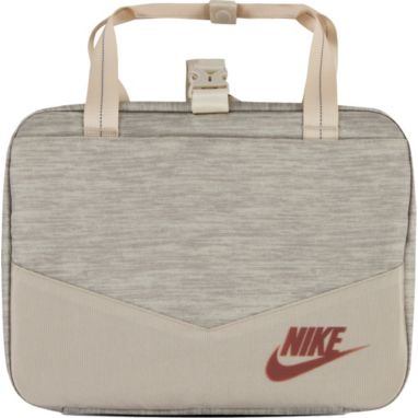 sorry, Nike Futura Square Lunch Bag is currently out of stock