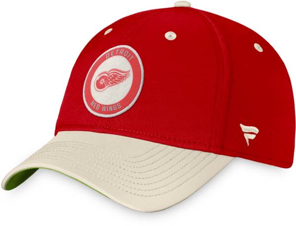 Red wings best sale fitted hat