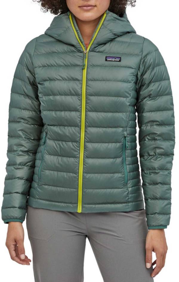Ryg, ryg, ryg del tack bruser Patagonia Women's Down Sweater Hooded Jacket | Dick's Sporting Goods