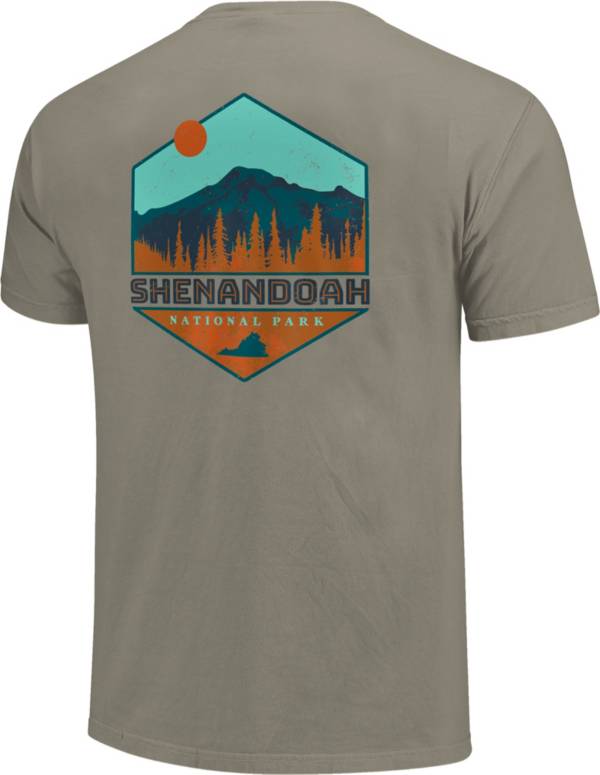 Image One Men's Virginia Mount Rainier Hexagon Graphic T-Shirt product image