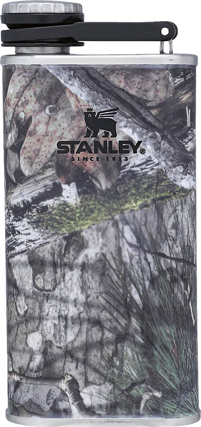 Stanley Legendary Classic Mossy Oak Insulated Bottle