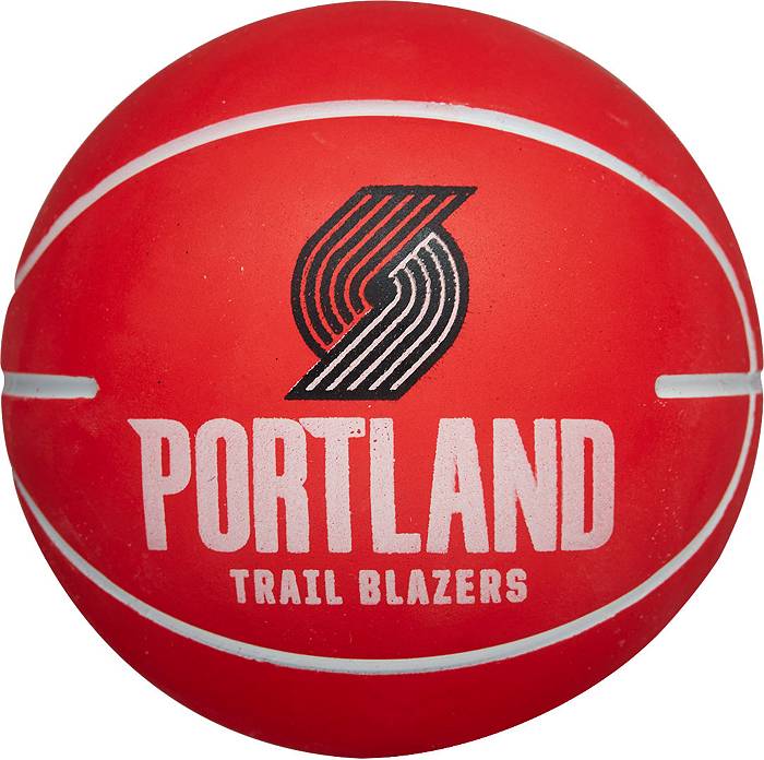 Portland Trail Blazers Standard Issue Men's Nike Dri-FIT NBA Sweatshirt.