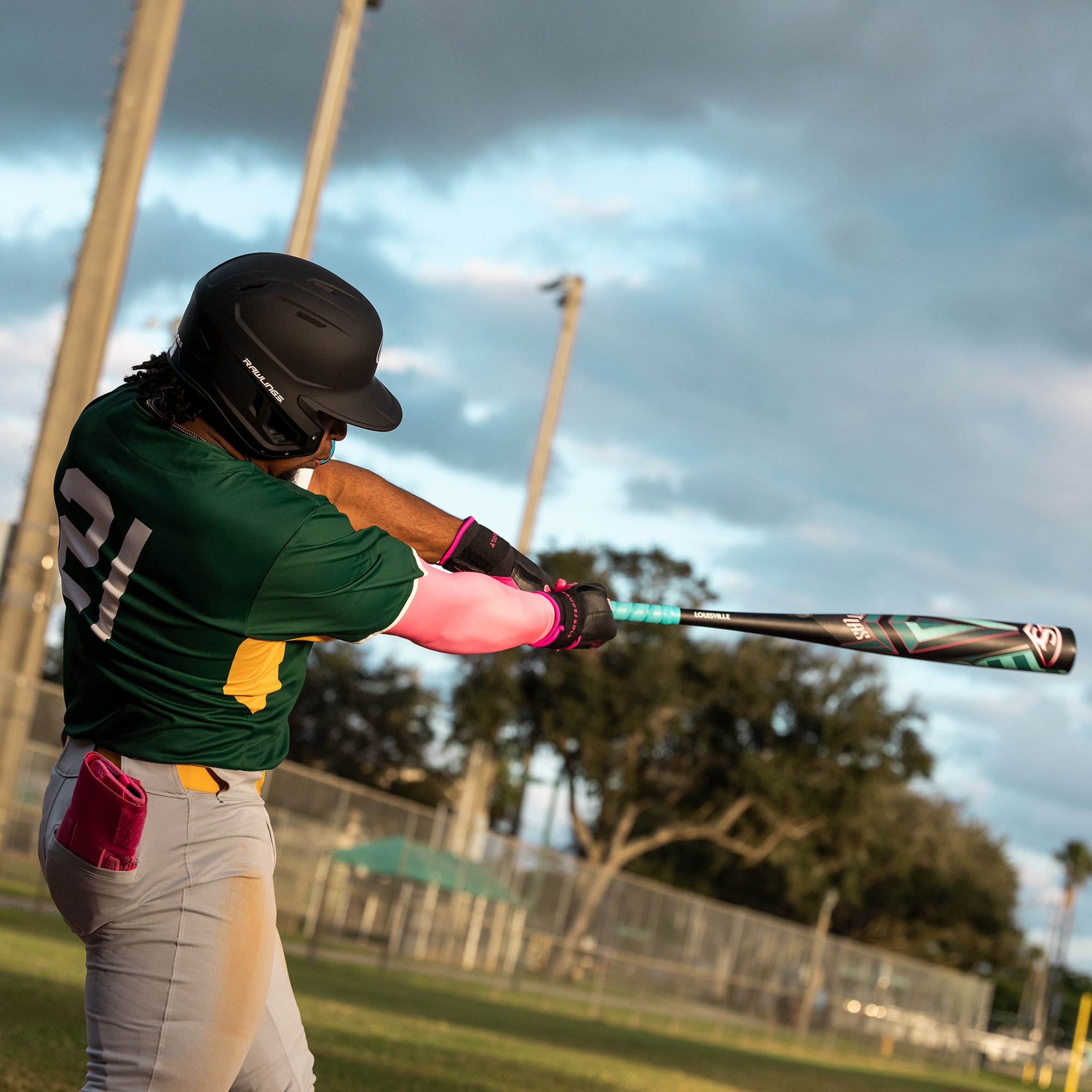 Rawlings Senior MACH Baseball Batting Helmet w/ Adjustable Face Guard product image