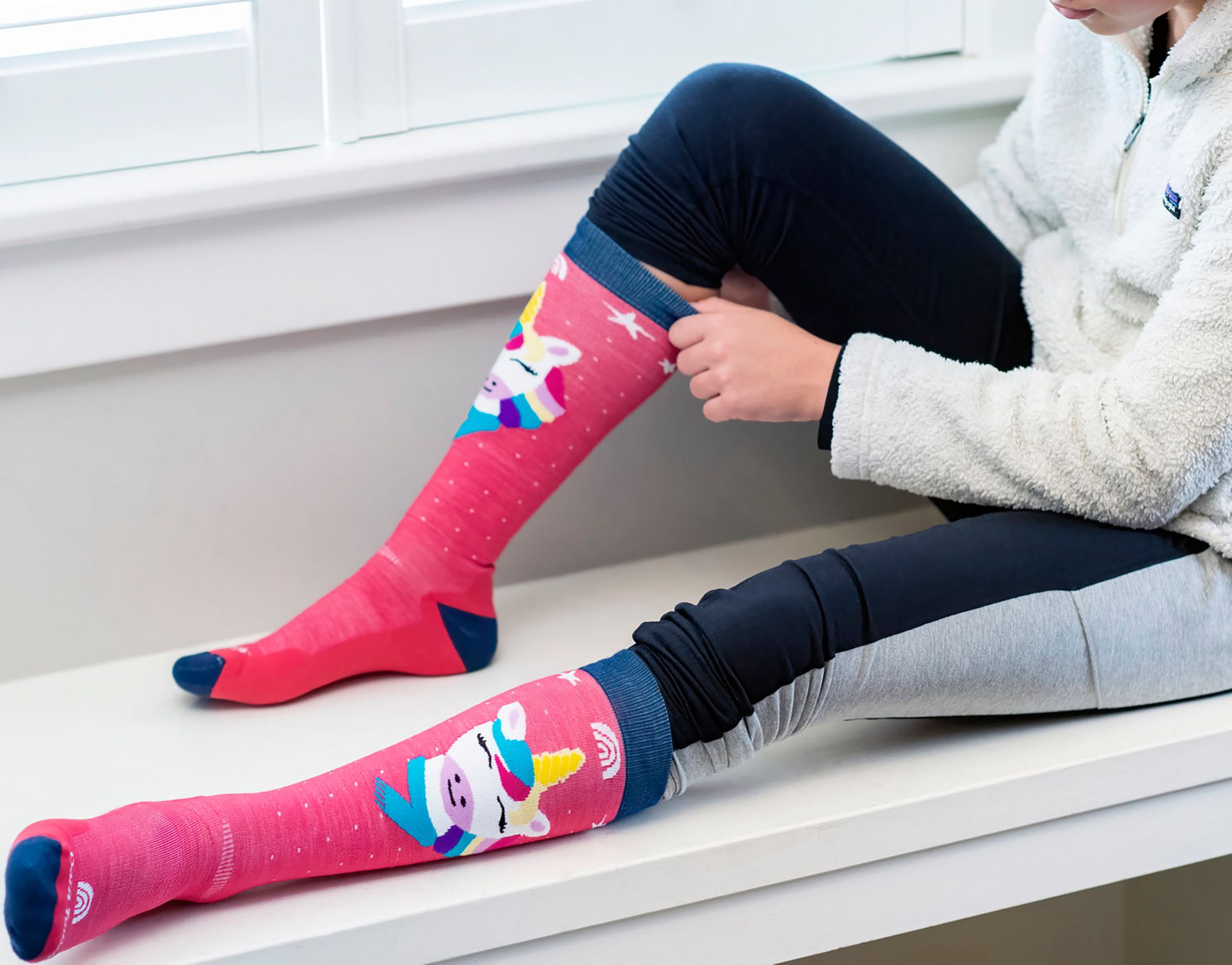 Darn Tough Kid's Magic Mountain Over-The-Calf Midweight Ski & Snowboard Socks product image
