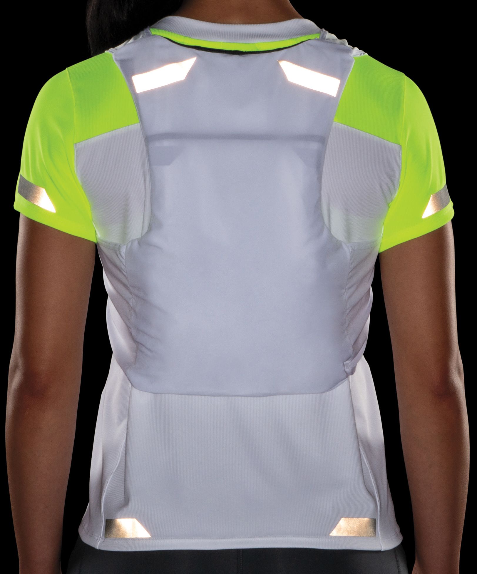 Brooks Women's Run Visible Convertible Jacket product image