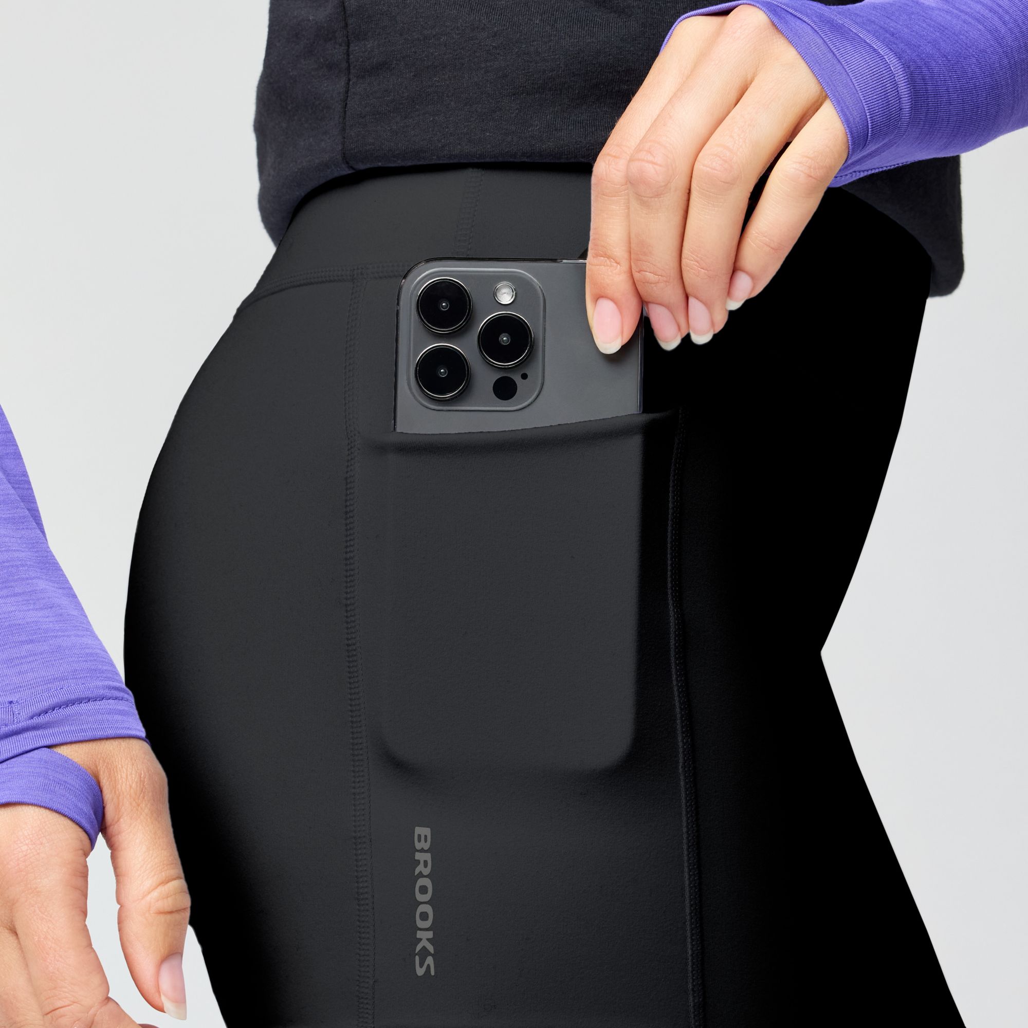 Brooks Women's Chaser 5" Short Tights product image