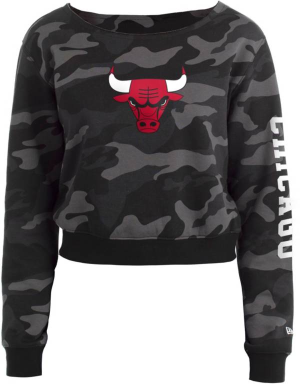 5th & Ocean Women's Chicago Bulls Black Camo Cropped Sweatshirt product image