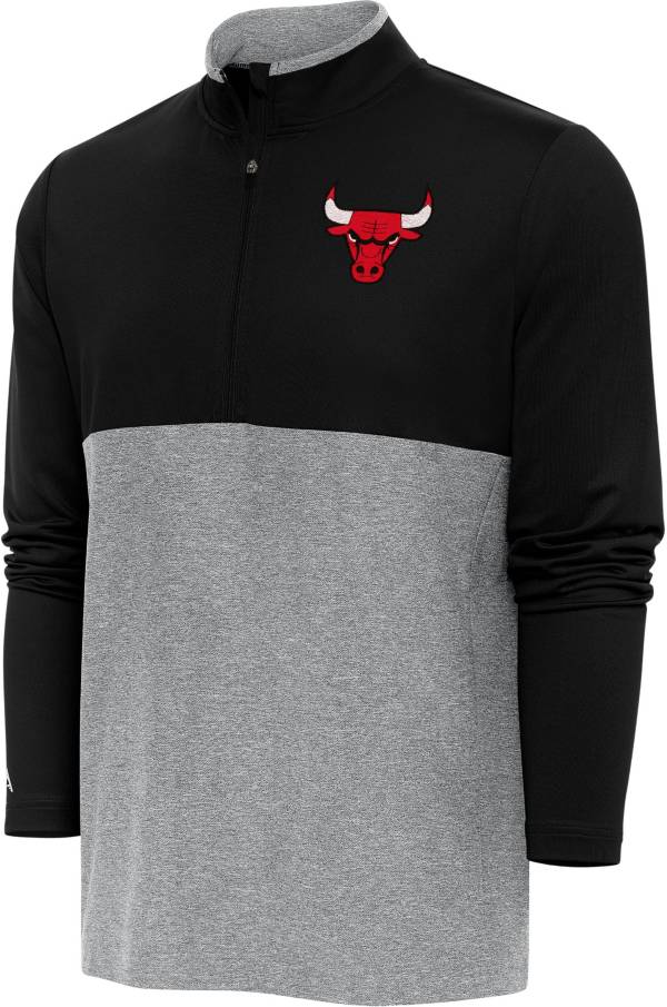 Antigua Men's Chicago Bulls Black Zone ¼ Zip product image