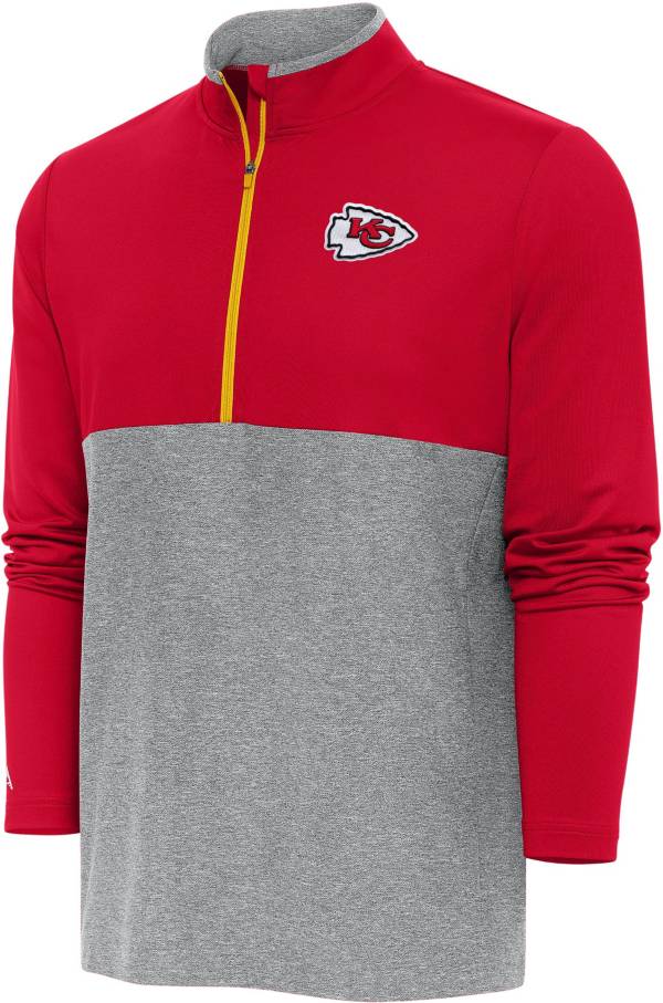 Nike Men's Kansas City Chiefs Legend Patrick Mahomes #15 Red T-Shirt