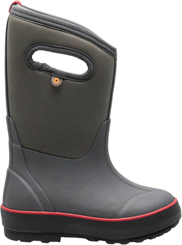 Insulated bog outlet boots