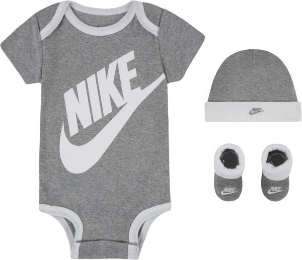 Infant Swoosh 3-Piece Set | Sporting