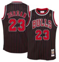 Mitchell & Ness Youth 1996 Chicago Bulls Michael Jordan #23 Black