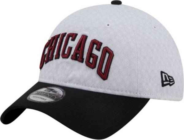 New Era Chicago Bulls Black 2021 City Edition Knit Mens Knit Hat