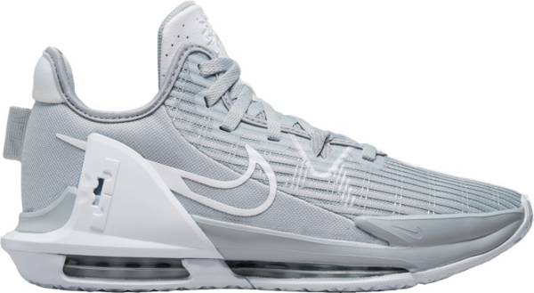 nike mens white basketball shoes