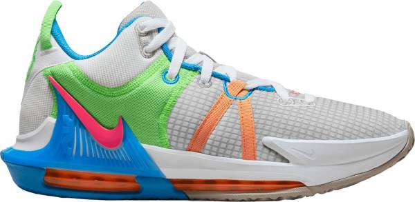 Nike LeBron Witness 7 Basketball Shoes product image