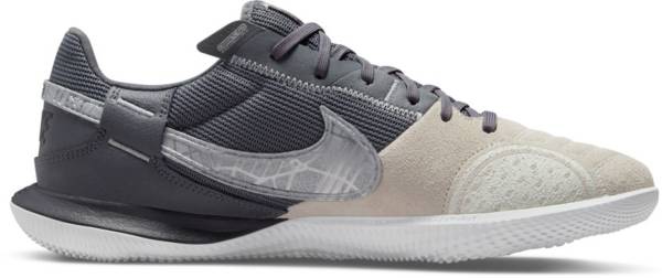 Nike Men's Streetgato Indoor Soccer Shoes product image