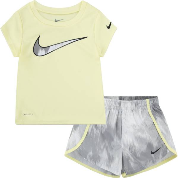 Nike Toddler Girls' Digi Dye Sprinter Shorts Set product image