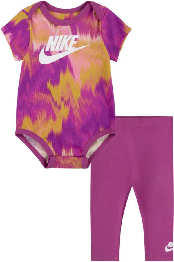 Infant baby hotsell girl nike outfits