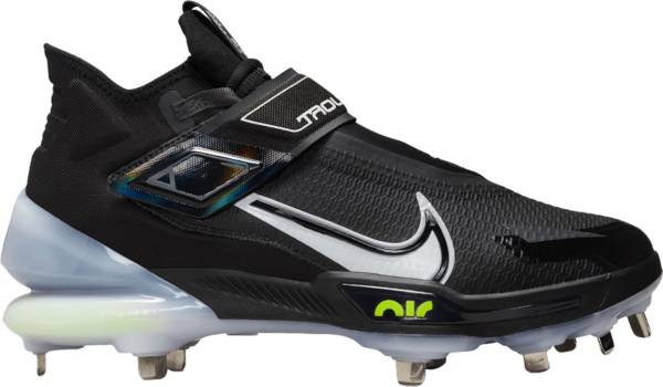 Nike trout 2024 metal cleats