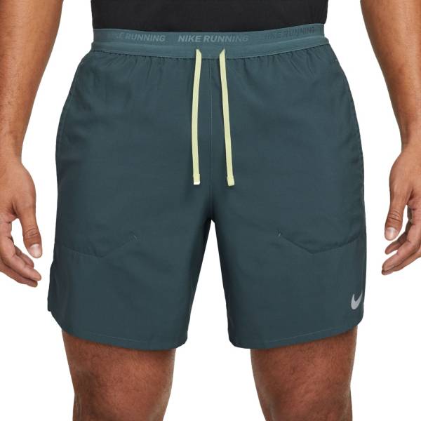 Pockets Running Yoga Shorts. Nike IE