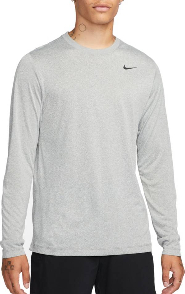 Nike Dri-FIT Men's Long-Sleeve Fleece Fitness Top.