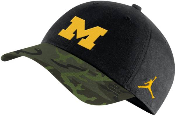 Jordan Men's Michigan Wolverines Black/Camo Military Appreciation Legacy91 Adjustable Hat product image