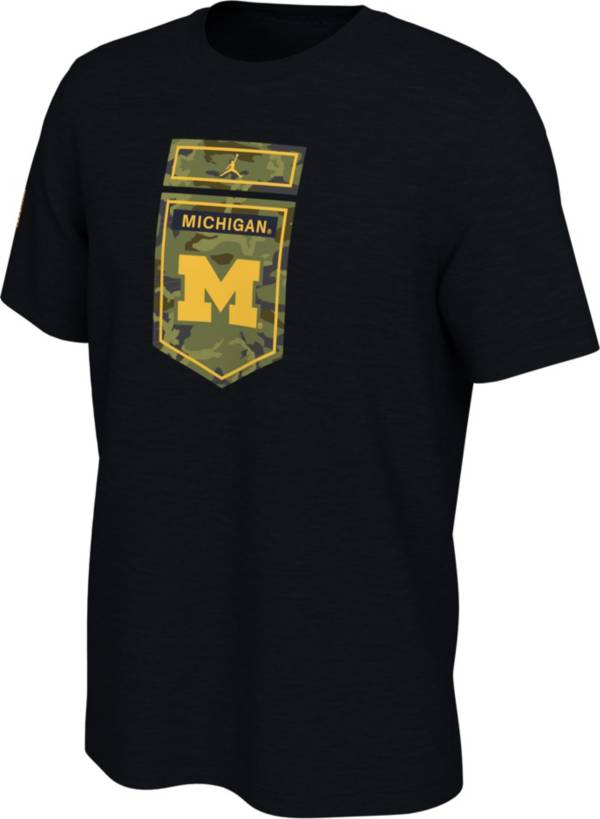 Jordan Men's Michigan Wolverines Black/Camo Veterans Day T-Shirt product image