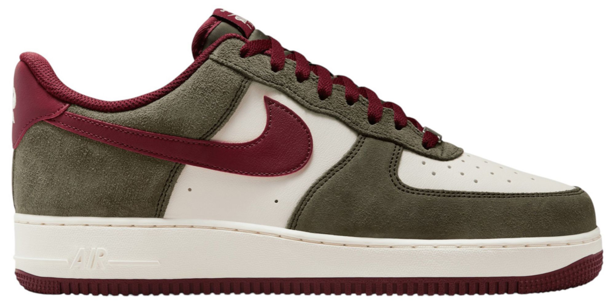 Nike Men's Air Force 1 '07 LV8 Shoes