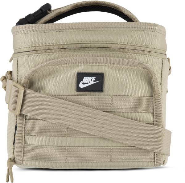 Algebraico puñetazo ganancia Nike Futura Sportswear Lunch Tote | Dick's Sporting Goods