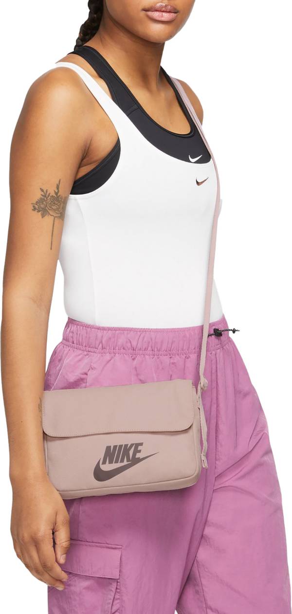Maken Schildknaap Moet Nike Women's Sportswear Futura 365 Crossbody Bag | Dick's Sporting Goods