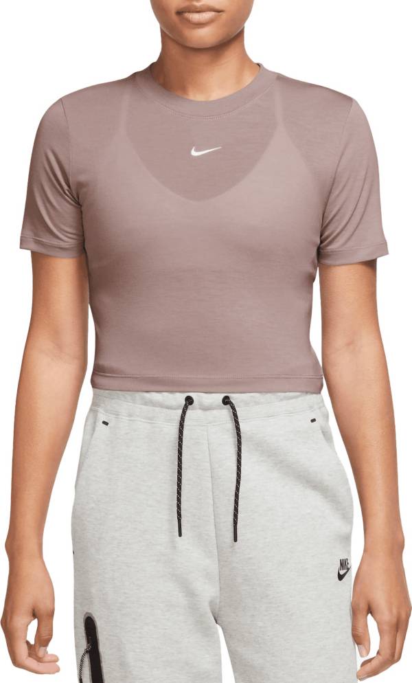 Nike Sportswear Essential Women's Cropped Logo T-Shirt