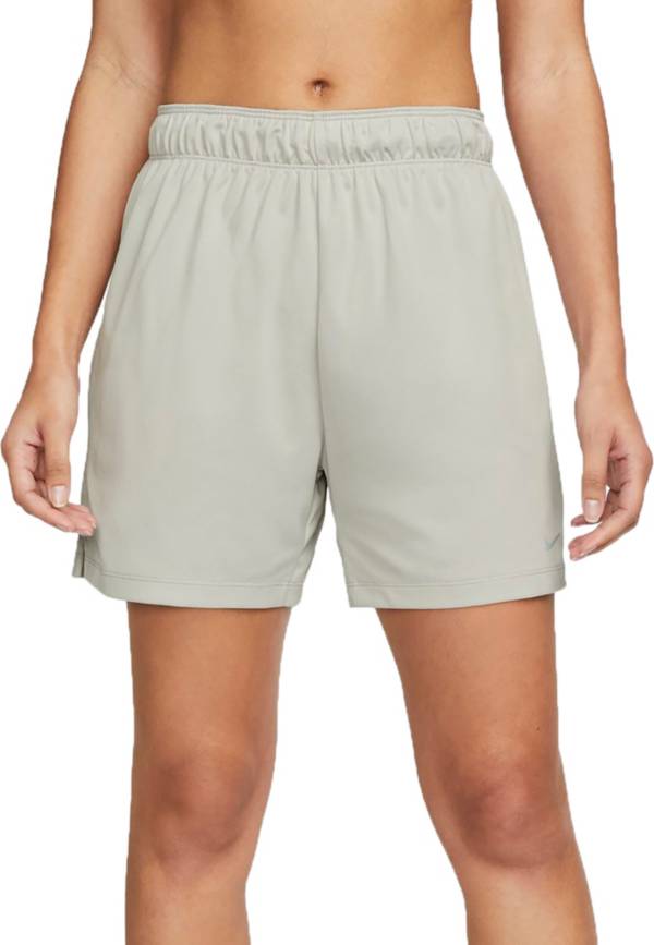 Nike dry hotsell attack heathered short