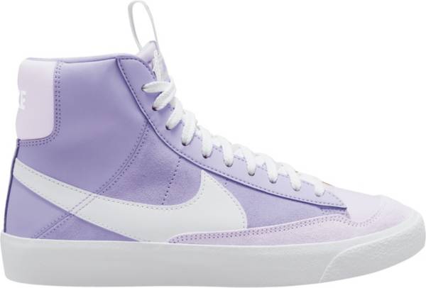 Kids best sale purple nikes