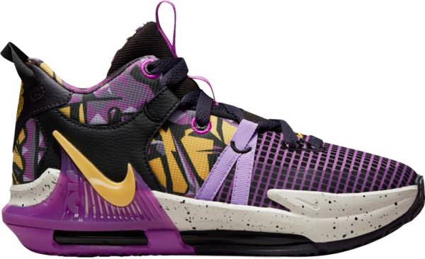 brand new kyrie irving shoes