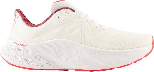 New balance best sale shoes nyc