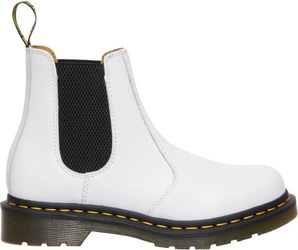 Dr martens softy store t chelsea boots