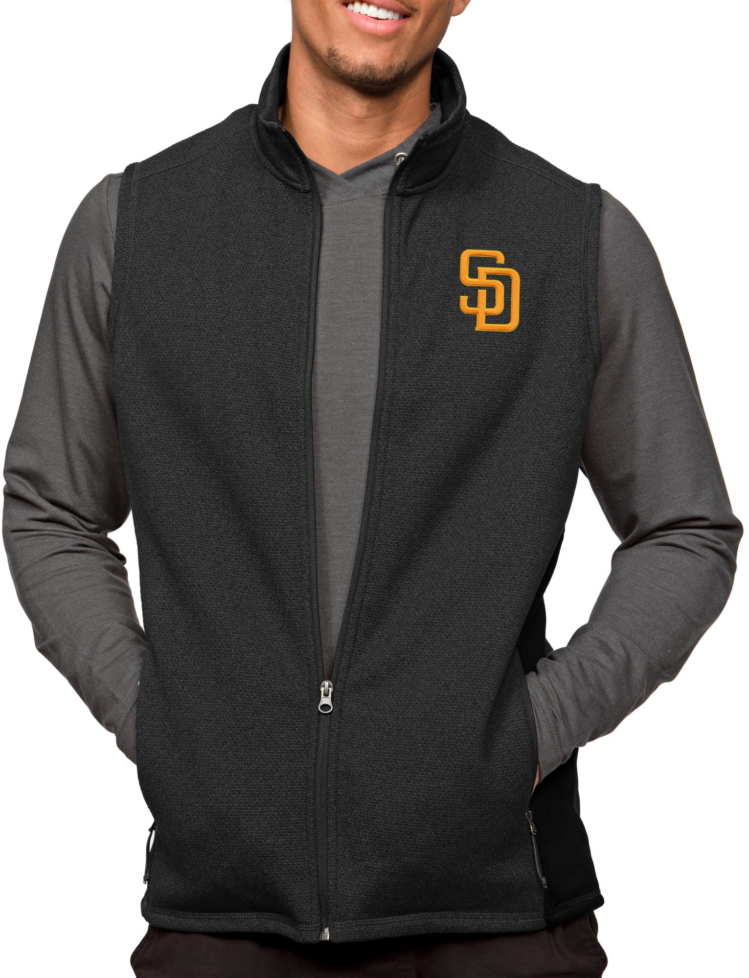 Antigua Men's San Diego Padres Black Course Vest