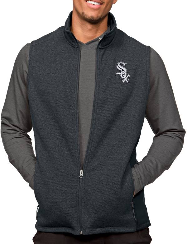 Antigua Men's Chicago White Sox Charcoal Course Vest product image