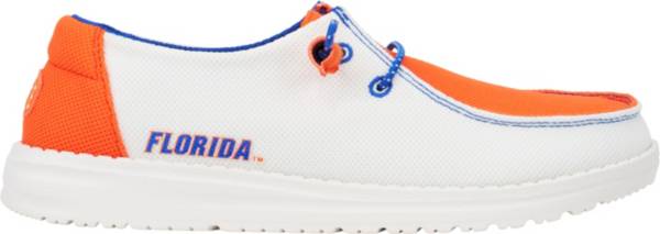 White best sale gators shoes