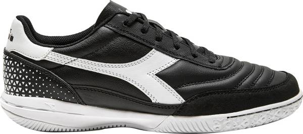 Diadora hot sale indoor shoes