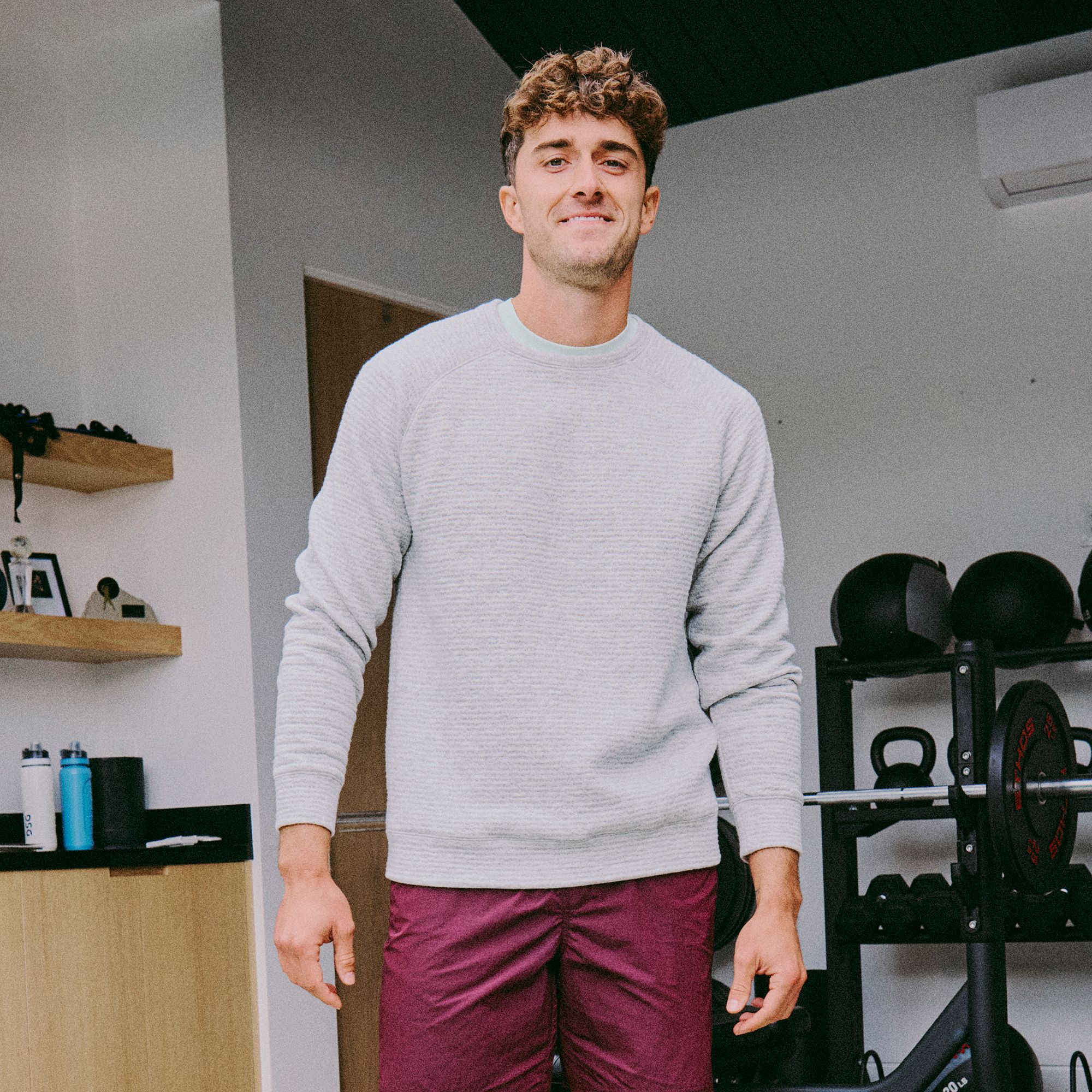 VRST Men's Recharge Lunar Fleece Crew product image