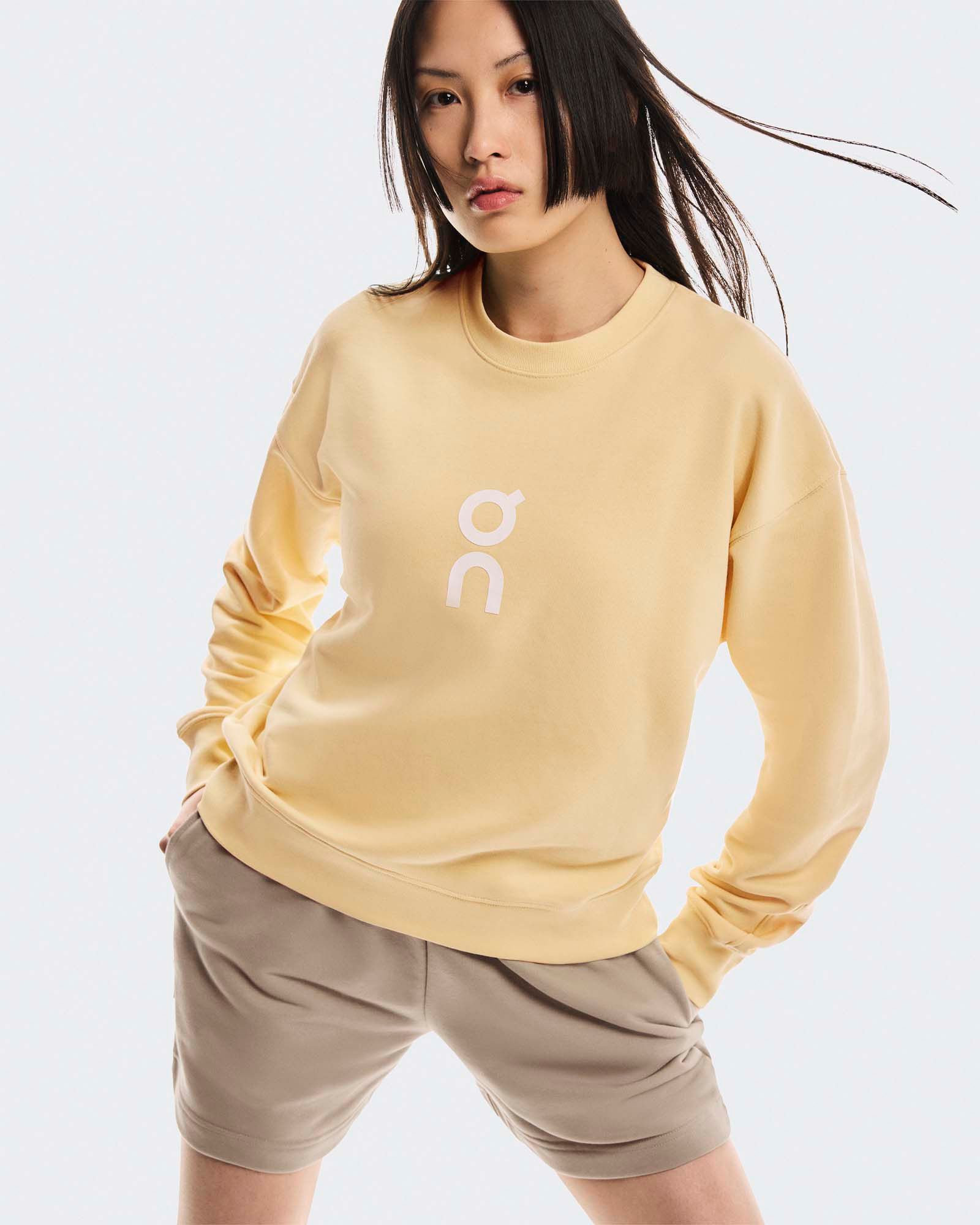 On Women's Club Crewneck Sweatshirt product image