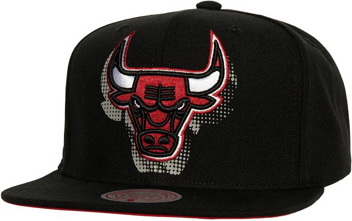 Mitchell and Ness Adult Chicago Bulls Big Face Adjustable Snapback Hat, Men's, Black