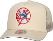 Mitchell & Ness Pittsburgh Pirates White Coop Evergreen Trucker Hat