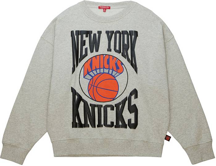 Nike Men's New York Knicks Grey Dri-Fit Standard Issue Crewneck Sweatshirt