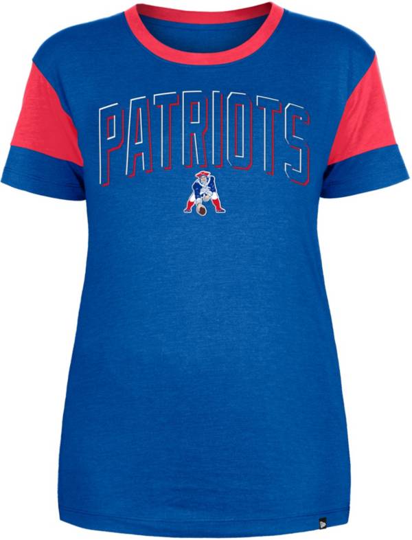 New Era Women s New England Patriots Shield Insert T Shirt