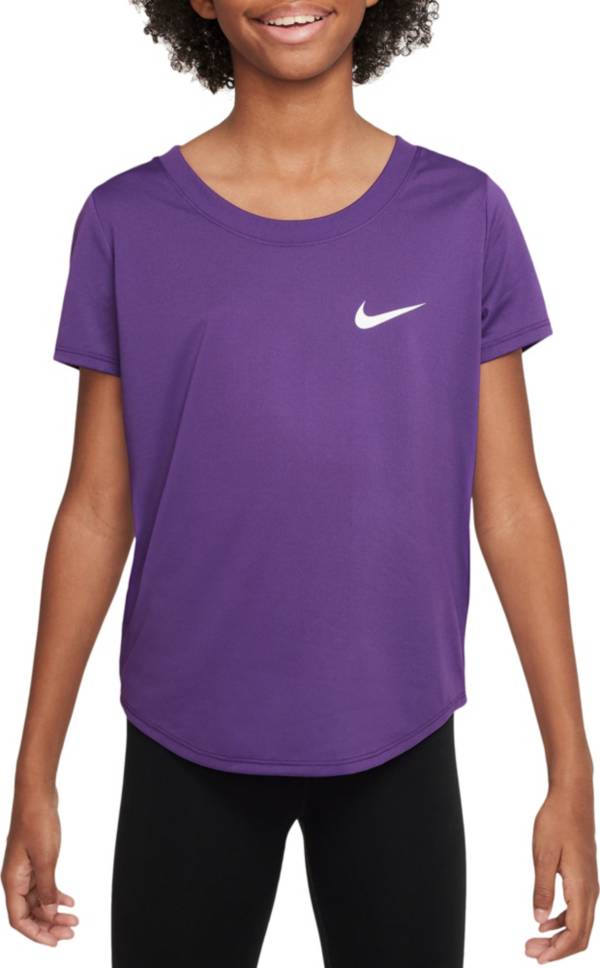 Nike Women's DriFit Legend Long Sleeve Tshirt : : Clothing, Shoes  & Accessories