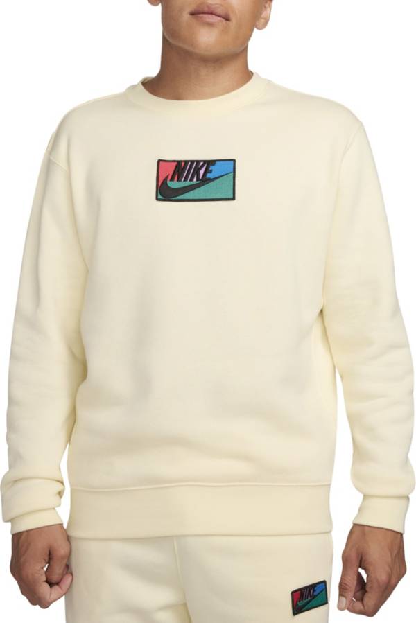 Nike Men's Club Fleece Crewneck Patch Graphic Sweatshirt