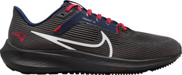 Nike Men's Pegasus 40 (NFL New England Patriots) Road Running Shoes in Grey, Size: 9 | DZ5987-001