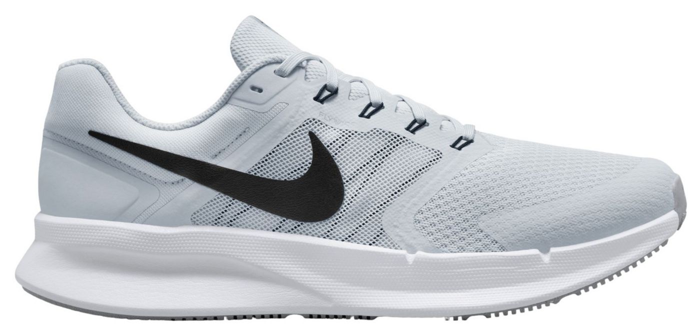 Nike mens swift best sale